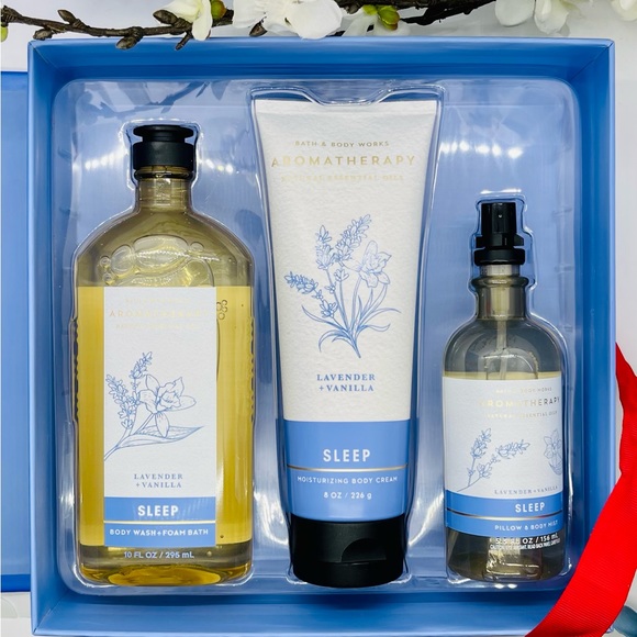 Bath and Body Works Aromatherapy Sleep Lavender-Vanilla 3-Piece Gift Box Set - Picture 8 of 9